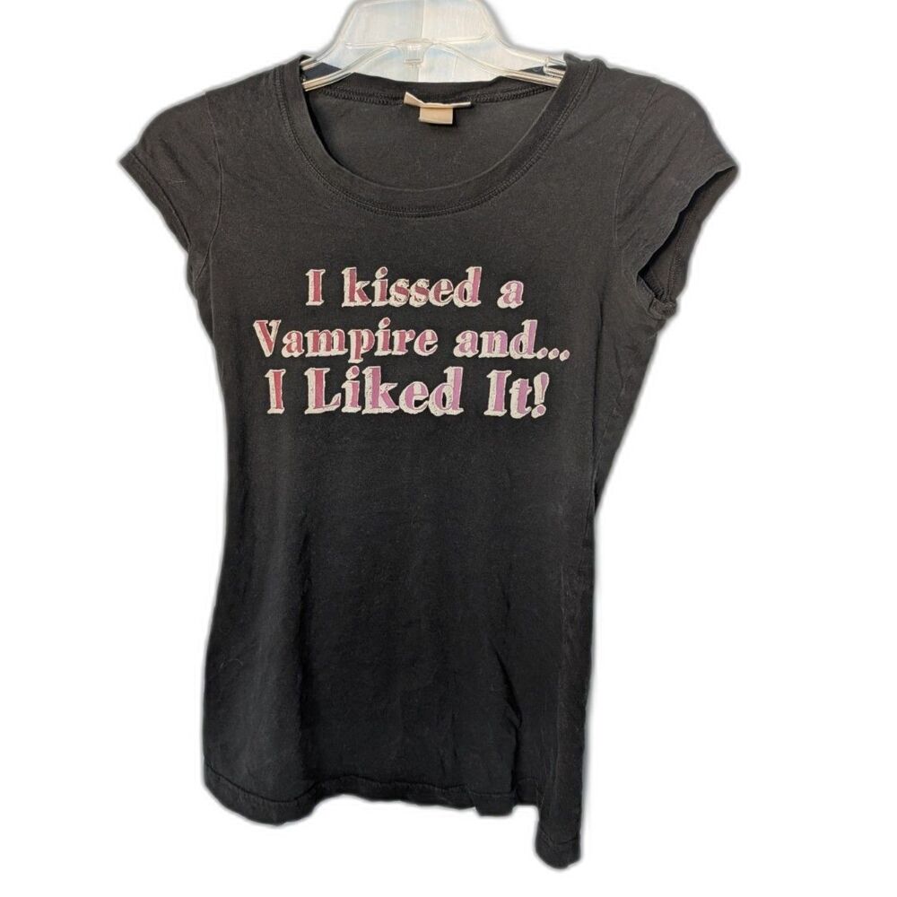VTG Y2K I Kissed A Vampire Baby Tee Black Top Trashy Grunge Bimbo Coquette